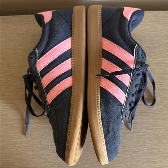Adidas Dark Blue and Pink Trainers - Picture 3 of 6